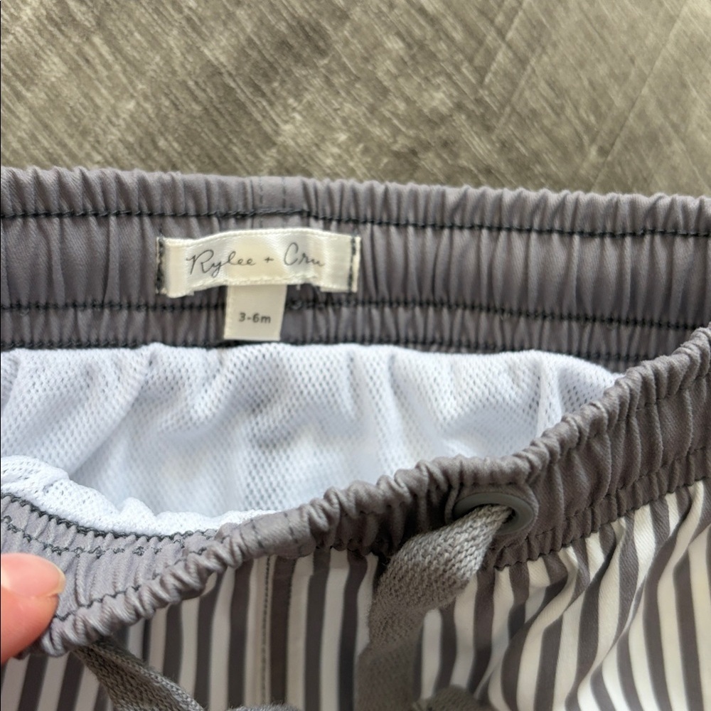New Rylee + Cru Gray and White pinStriped Swim Trunks 3-6m - Picture 2 of 4